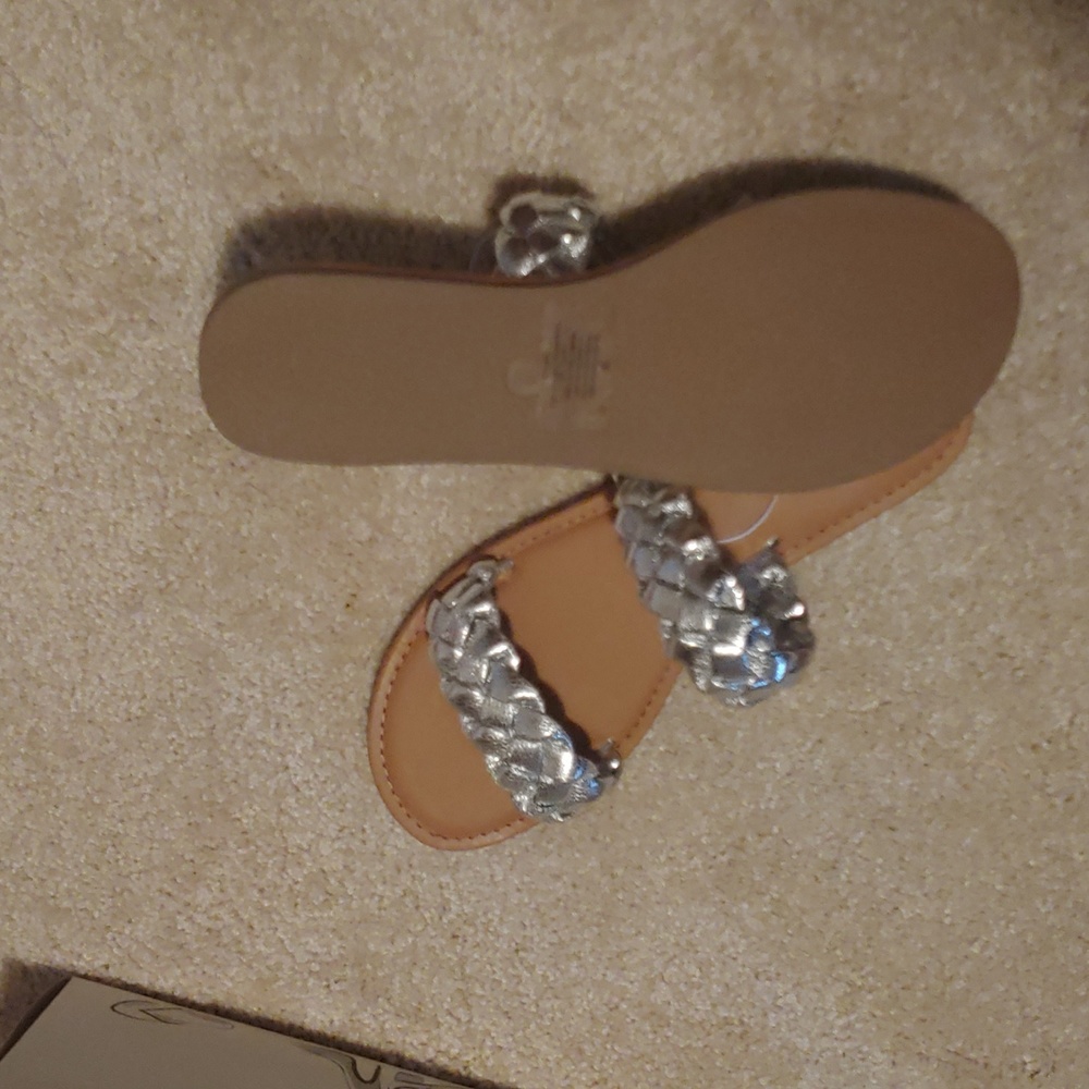 Sandals - Picture 2 of 4